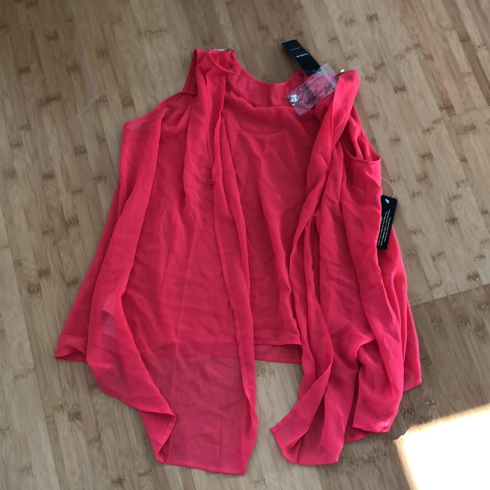 Open back embellished blouse - Picture 8 of 8